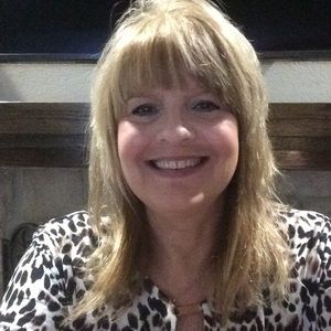 Meet your Posher, Kaila